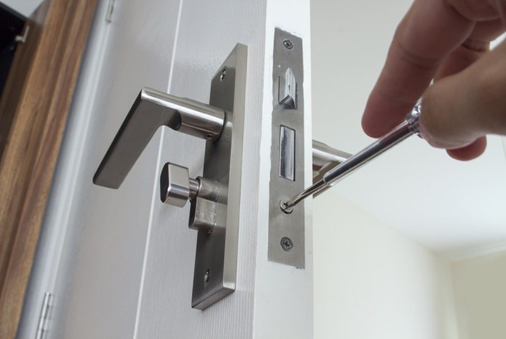 Our local locksmiths are able to repair and install door locks for properties in Huntington and the local area.