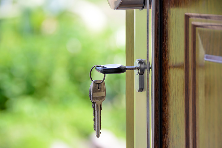 A2B Locks are able to provide local locksmiths in Huntington to repair your broken locks. 